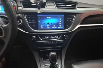 Geely Auto Emgrand 2017, 111900 км, за 22846.45 CNY - фото 14