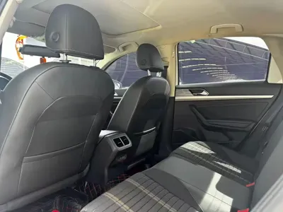 Volkswagen Lavida 2019, 71000 км, за 45800 CNY - фото 9