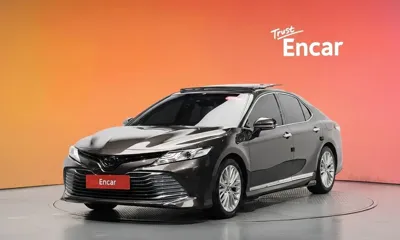 Toyota Camry · 2019 год