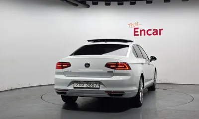 Volkswagen Passat 2018, 132851 км, за 18700000 KRW