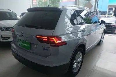 Volkswagen Tiguan 2017, 87700 км, за 78346.6 CNY - фото 6