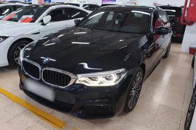 BMW 5 Series · 2018 год
