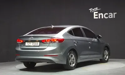 Hyundai Avante 2016, 254694 км, за 5500000 KRW