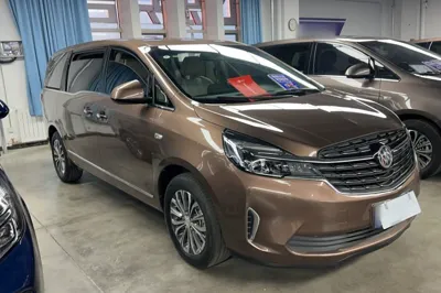 Buick GL8 2022, 95900 км, за 147206.29 CNY