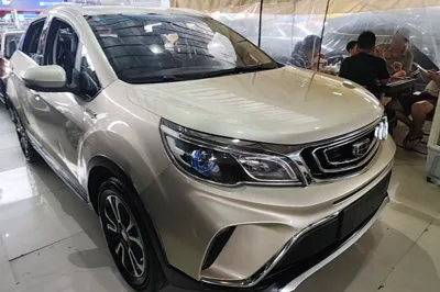 Geely Auto Vision X3 2017, 58800 км, за 34159.36 CNY