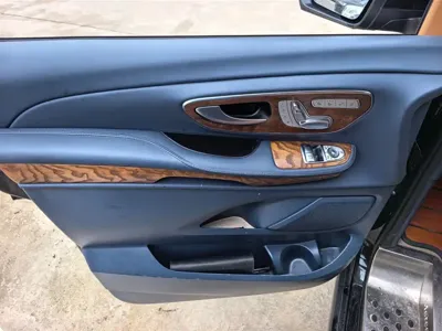 Mercedes-Benz V-Class 2019, 174000 км, за 128800 CNY - фото 9