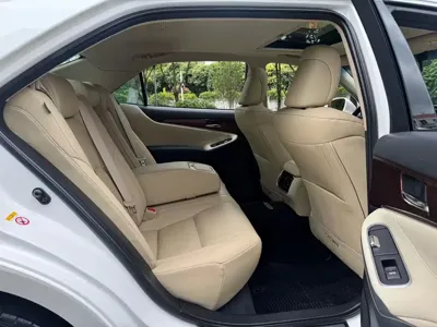 Toyota Crown 2017, 70000 км, за 113000 CNY - фото 8