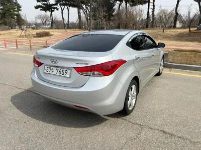 Hyundai Avante 2011, 170000 км, за 2290000 KRW
