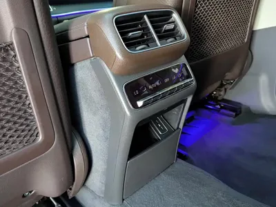Mercedes-Benz GLS 2021, 106000 км, за 583000 CNY - фото 25
