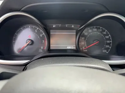 Chevrolet Monza 2020, 49800 км, за 36100 CNY - фото 11