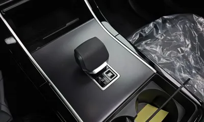 Land Rover Range Rover Velar 2026, 15 км, за 84900000 KRW - фото 9