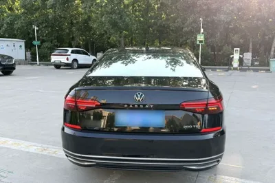 Volkswagen Passat 2020, 30800 км, за 87872 CNY - фото 15