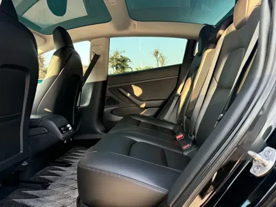 Tesla Model 3 2020, 130000 км, за 89800 CNY - фото 6