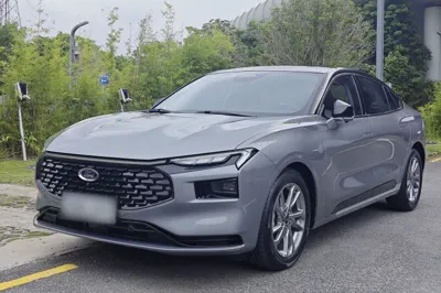 Ford Mondeo · 2023 год