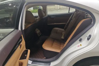 Lexus ES 2015, 81400 км, за 98051.52 CNY - фото 17
