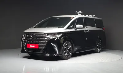 Toyota Alphard · 2025 год