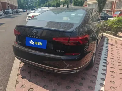 Volkswagen Passat 2021, 48099 км, за 79800 CNY