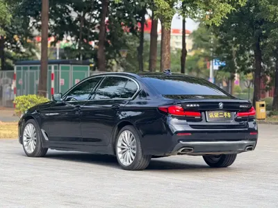 BMW 5 Series 2022, 98000 км, за 199800 CNY - фото 18