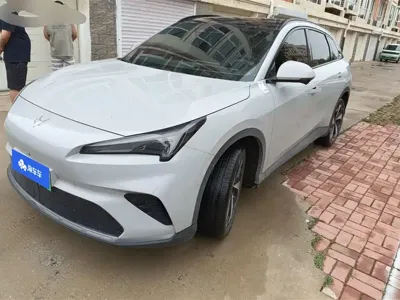 Arcfox Alpha T5 · 2026 год