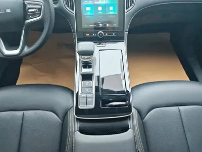 Roewe i6 MAX New Energy 2026, 5300 км, за 64800 CNY - фото 16