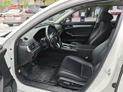Honda Accord 2023, 47500 км, за 97800 CNY - фото 6
