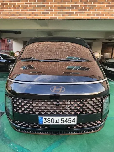 Hyundai Staria · 2025 год