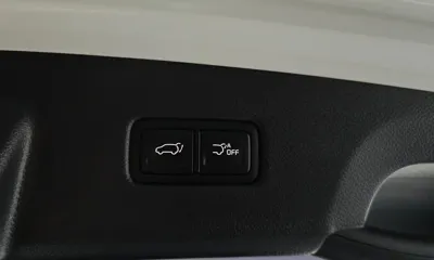Kia Canival 2023, 34228 км, за 31990000 KRW - фото 20