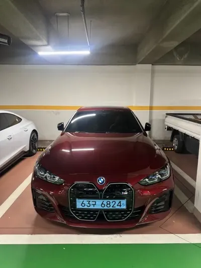 BMW i4 · 2024 год