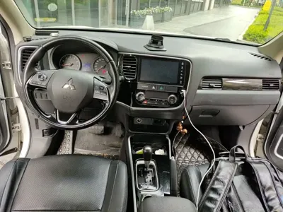 Mitsubishi Outlander 2018, 152900 км, за 42900 CNY - фото 13