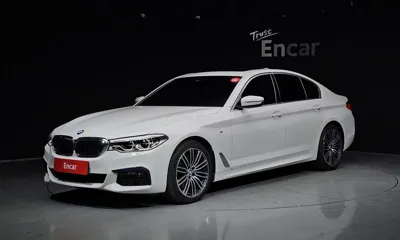 BMW 5-Series · 2020 год