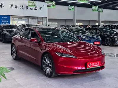 Tesla Model 3 2025, 27000 км, за 178800 CNY