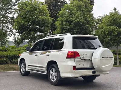 Toyota Land Cruiser 2015, 191000 км, за 296000 CNY - фото 7