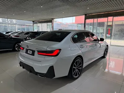 BMW 3 Series 2023, 36000 км, за 208800 CNY