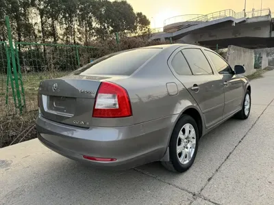 Skoda Octavia 2014, 90000 км, за 19800 CNY - фото 6