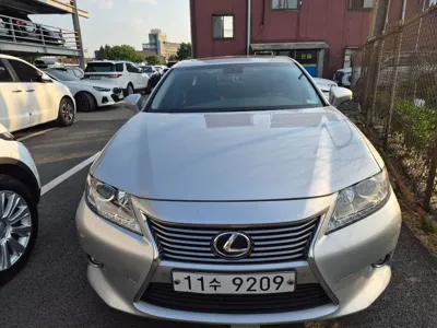 Lexus ES · 2015 год