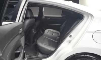 Hyundai Avante 2018, 76165 км, за 10900000 KRW - фото 12