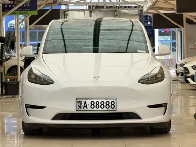 Tesla Model Y 2022, 60000 км, за 143800 CNY - фото 2