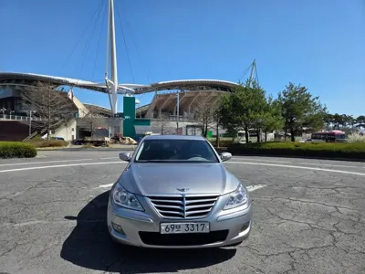 Hyundai Genesis · 2010 год
