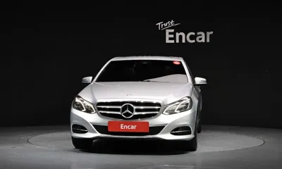 Mercedes-Benz E-Class 2014, 153108 км, за 8990000 KRW