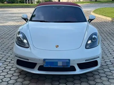 Porsche 718 2021, 10000 км, за 399000 CNY