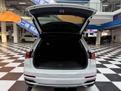 Audi Q3 2022, 66000 км, за 148800 CNY - фото 23