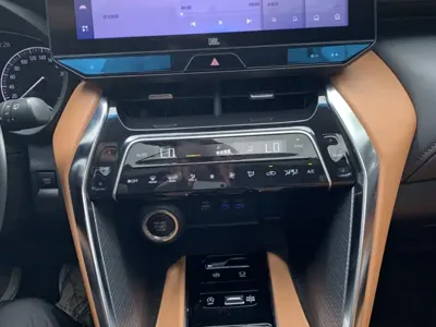 Toyota Venza 2022, 32200 км, за 120200 CNY - фото 18