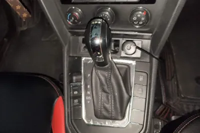 Volkswagen Lamando 2019, 68200 км, за 61120.46 CNY - фото 11