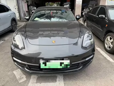 Porsche Panamera Hybrid 2024, 28000 км, за 498000 CNY