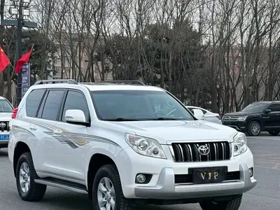 Toyota Prado 2011, 130000 км, за 118000 CNY