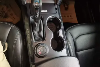 Ford Explorer 2017, 64600 км, за 85640.27 CNY - фото 16