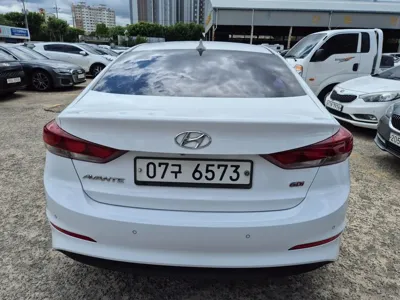 Hyundai Avante 2017, 119611 км, за 8700000 KRW - фото 5