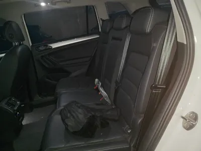 Volkswagen Tiguan L 2019, 80800 км, за 83537.42 CNY - фото 18