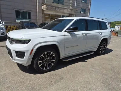 Jeep Cherokee · 2022 год