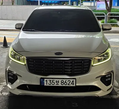 Kia Canival · 2019 год